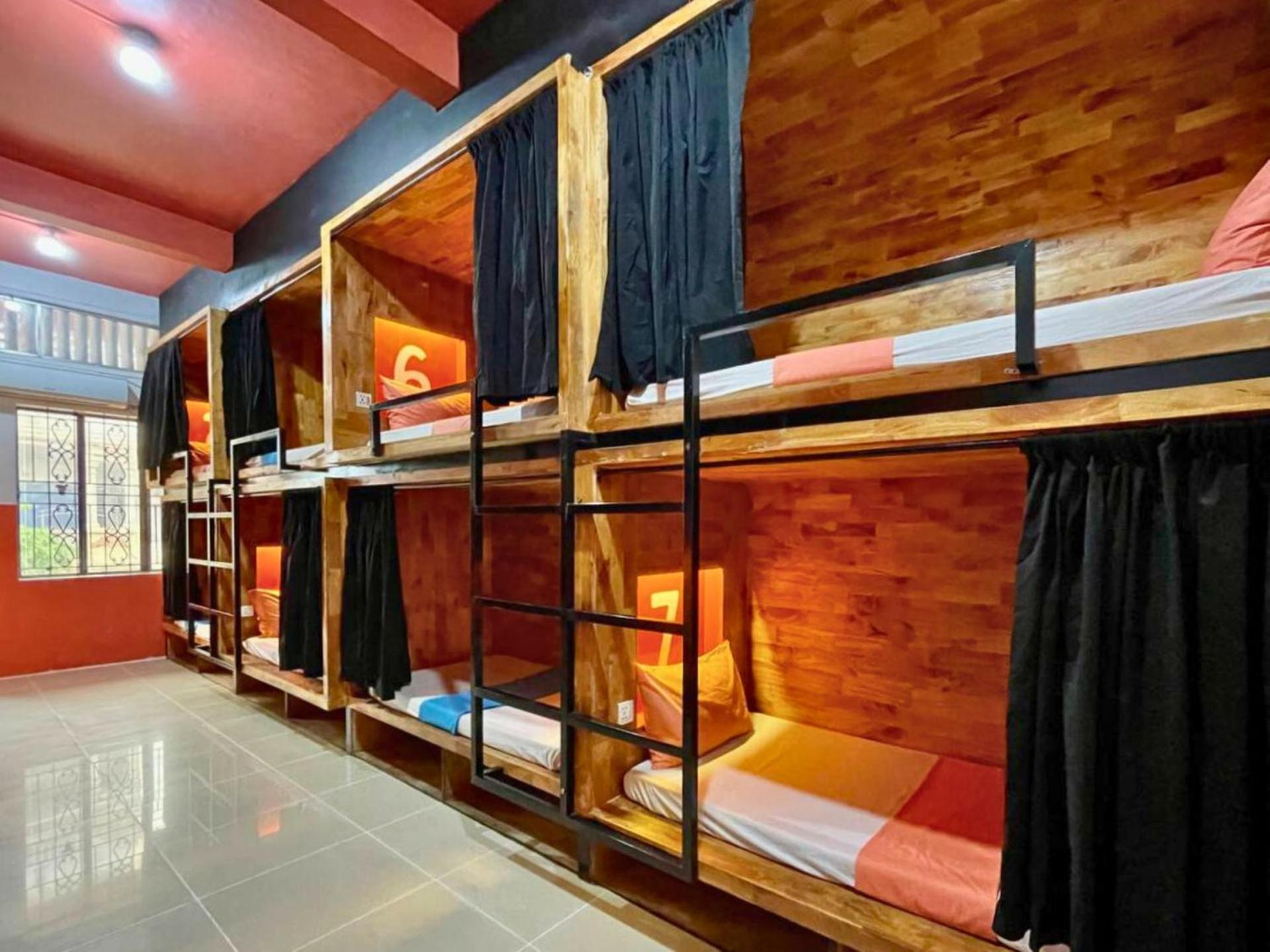 The Place Hostel Battambang Bagian luar foto